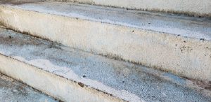 群馬県　小学校プール 床、壁塗膜撤去2　株式会社タナカペインティング-田中塗り床工業-