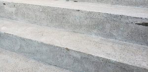群馬県　小学校プール 床、壁塗膜撤去9　株式会社タナカペインティング-田中塗り床工業-