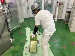 製造工場/エポキシ流し延べペースト工法-茨城県