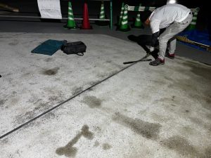 屋上駐車場/研磨仕上げおよび目地撤去-神奈川県