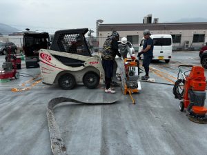 店舗駐車場/FRP防水撤去-長野県