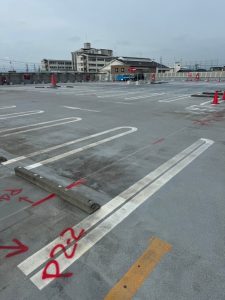 大型店舗駐車場/防水撤去および研磨仕上げ-埼玉県