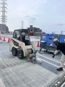 大型店舗駐車場/防水撤去および研磨仕上げ-埼玉県