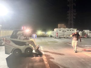 大型店舗駐車場/防水撤去および研磨仕上げ-埼玉県