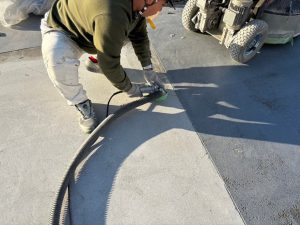 店舗屋上駐車場/ウレタン防水撤去および研磨仕上げ