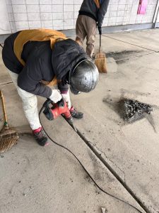 商業施設駐車場/ウレタン防水撤去､剥がし､研磨､ハツリ､アスコン撤去-東京都