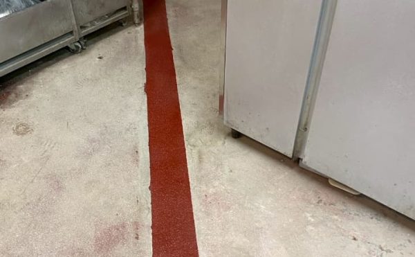飲食店厨房/排水管埋め戻し工事-新潟県