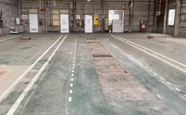 自動車整備工場/床改修工事-千葉県